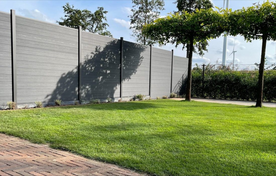 Composite Fence Wood Grain Black Oak - Exclusive